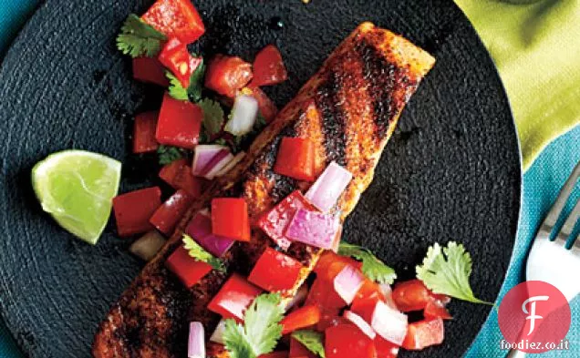 Salmone alla griglia con salsa al pepe rosso