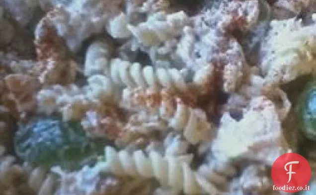 Azienda Insalata di pasta di pollo con uva