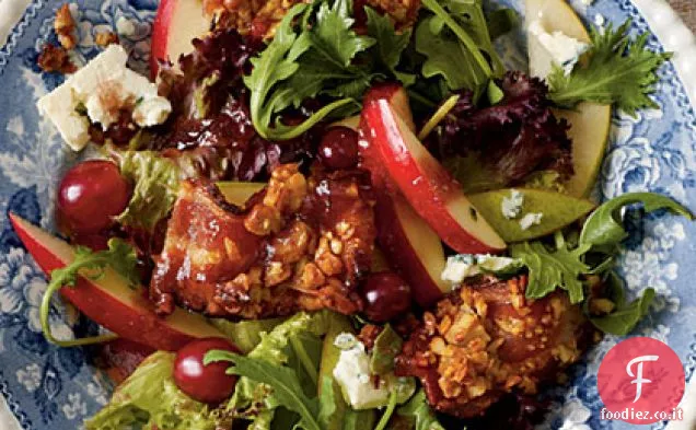 Insalata di mele e pere con pancetta di acero e pecan