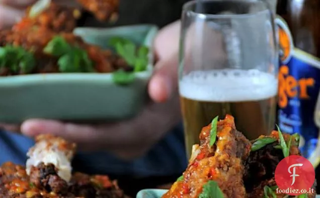 Asian croccanti ali di pollo + piccante ricetta salsa di peperoncino dolce