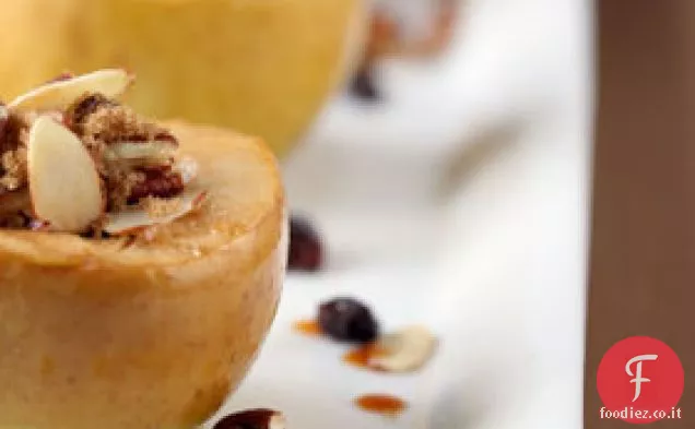Mele al forno con frutta secca e noci