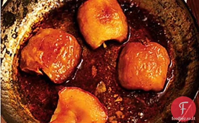 Mele arrostite con salsa di crema pasticcera al latticello