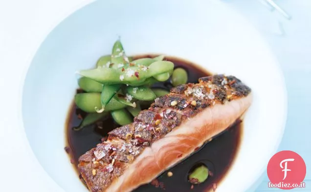 Salmone croccante con sale di peperoncino