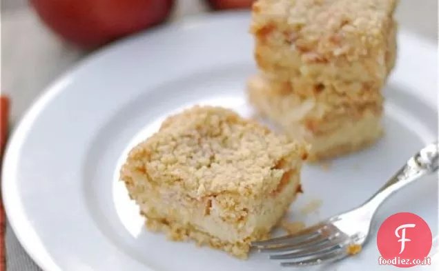 Barrette di cheesecake con briciole di mele
