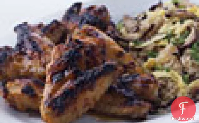 Ali di pollo alla griglia con salsa piccante di albicocche