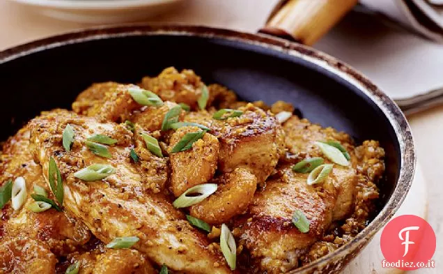 Pollo Mandorle Curry con albicocche
