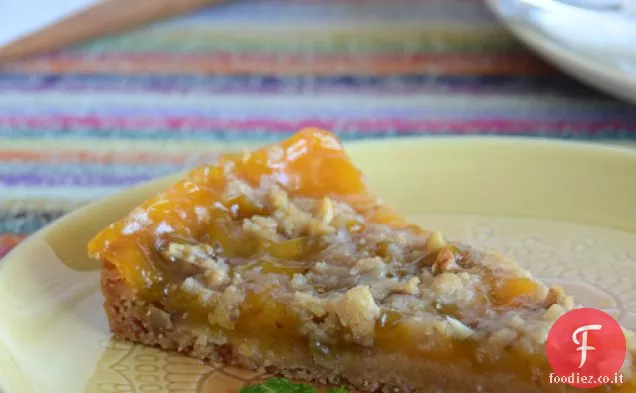 Crostata di albicocche alle erbe