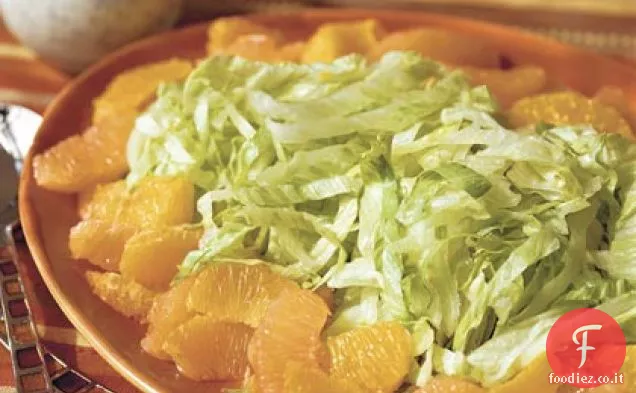 Insalata di agrumi con salsa di semi di banana e papavero