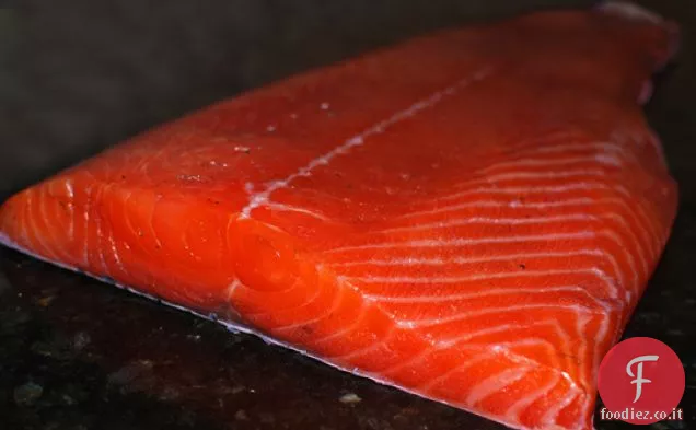 Mirtillo e aneto Salmone marinato