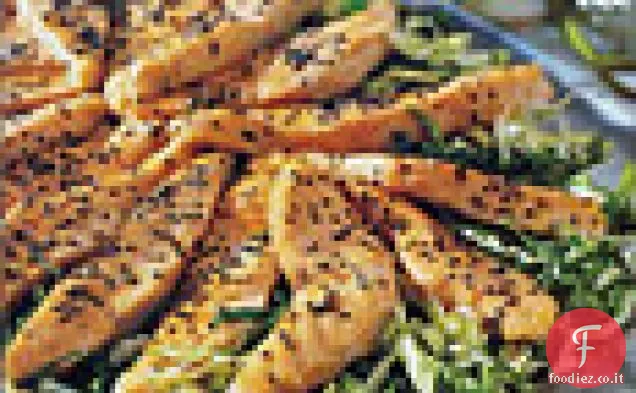 Ananas-Salmone marinato con insalata di cavolo asiatico