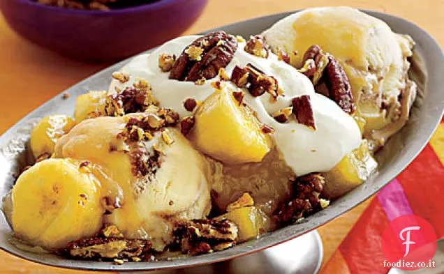 Coppe di ananas e banana