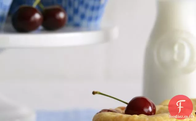Cherry-vaniglia formaggio danese Cupcakes
