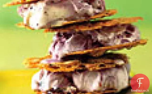 Sandwich di gelato alla mandorla alla fiorentina e al lampone nero