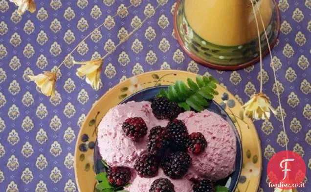 Gelato alla Crema Fraiche di More