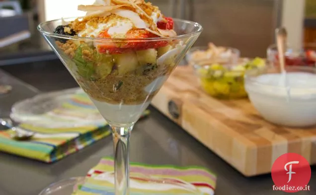 Kiwi / frutti di bosco Parfait con cocco tostato