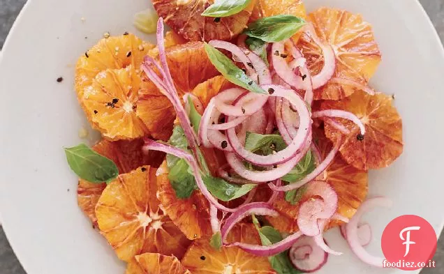 Arancia rossa e insalata di cipolle rosse
