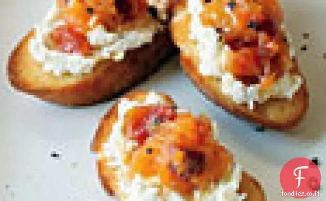 Crostini di Capra con Marmellata di Arancia Rossa e Pepe Nero