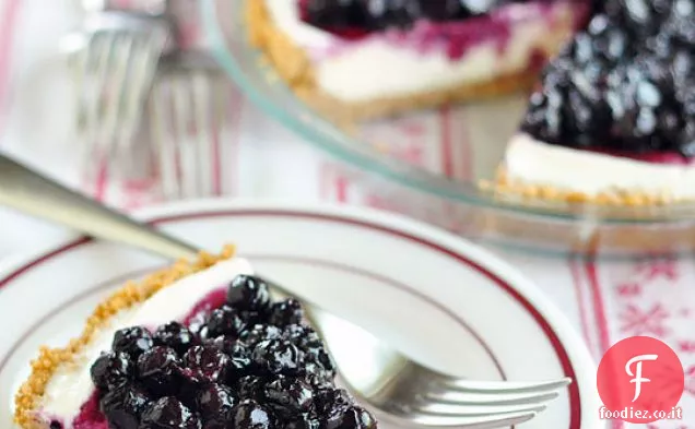Torta di gelato alla cheesecake ai mirtilli