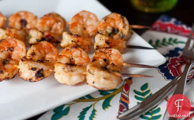 Chipotle Lime Gamberi alla griglia con mais e salsa di fagioli neri