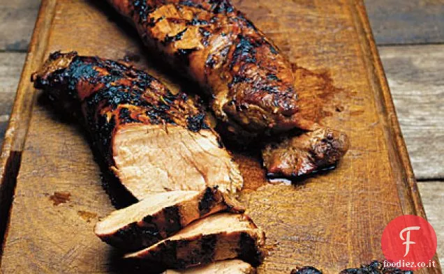 Filetto di maiale glassato al miele con salsa di melone e ananas