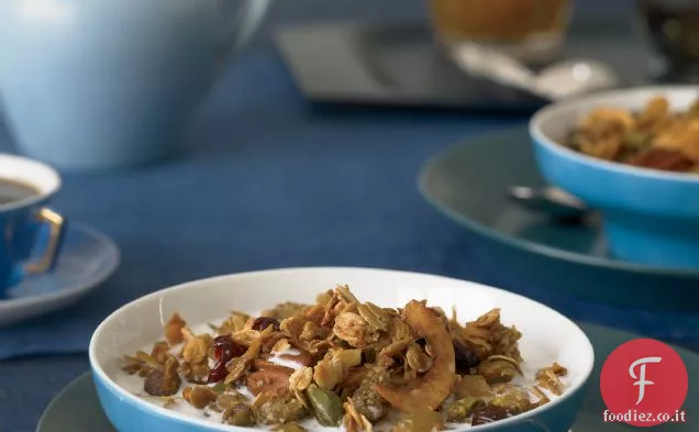 Muesli confezionati con frutta e noci