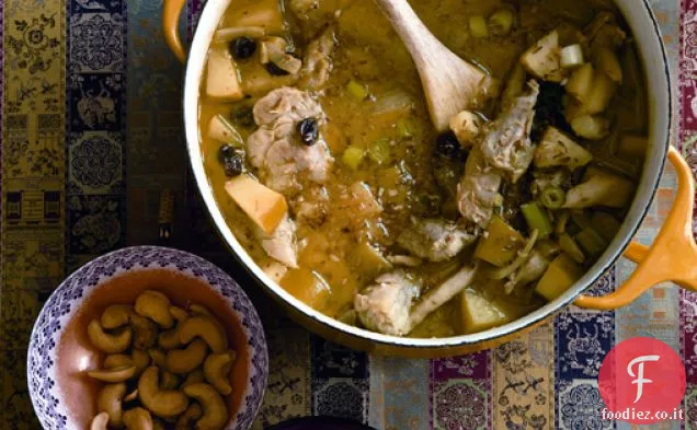 Una pentola di cocco-pollo al curry dagli editori Cookie Cookbo