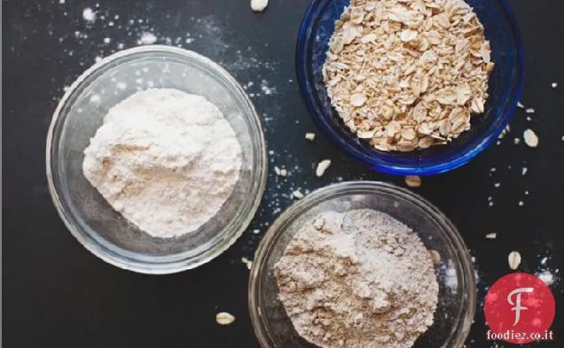 Biscotti di farina d'avena con gocce di cioccolato con ciliegie + noci pecan