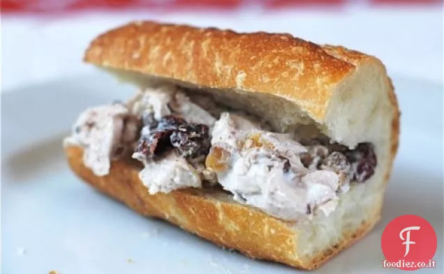 Insalata di pollo ciliegia-noce