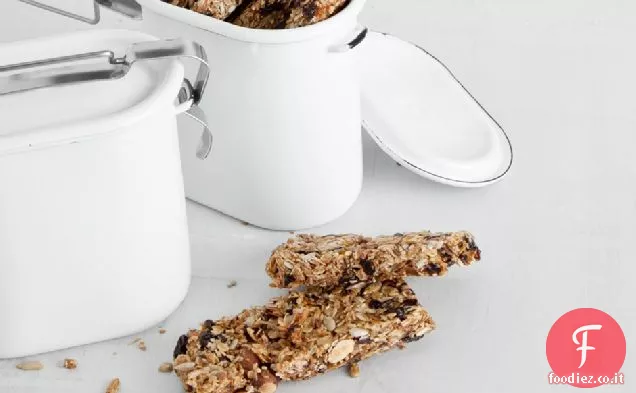 Barrette di muesli di ciliegie e mandorle
