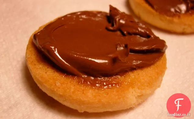 Bruschetta di Ciliegie Nocciole Dessert Ricetta