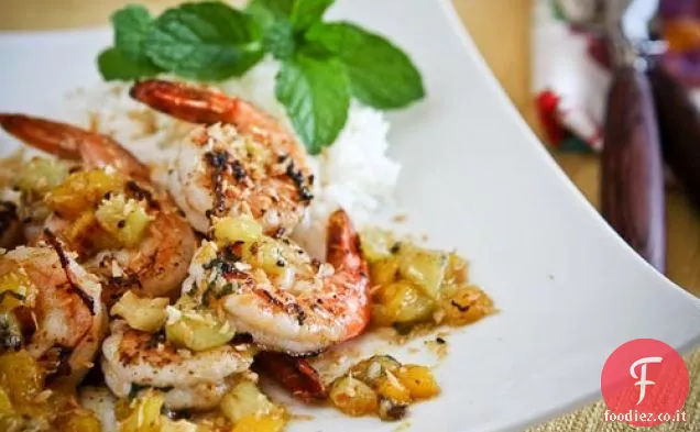 Gamberi saltati con salsa calda di frutta tropicale