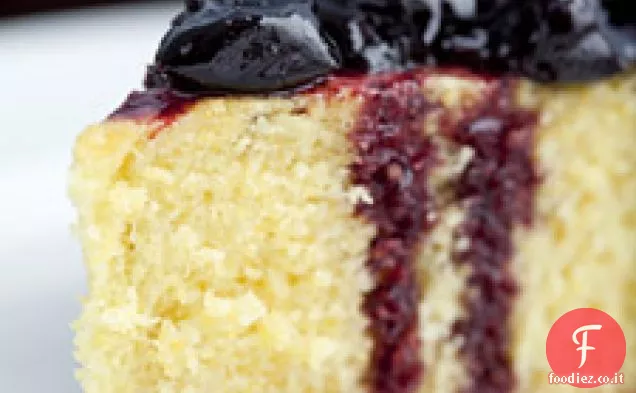 Padella Torta di mais con ciliegie stufate