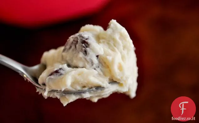 Ciliegie e biscotti alla crema