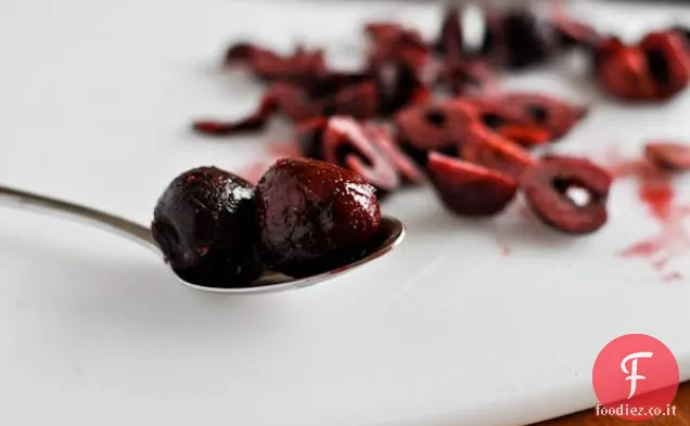 Frittelle di fagioli di vaniglia ciliegia integrale con glassa di fagioli di vaniglia