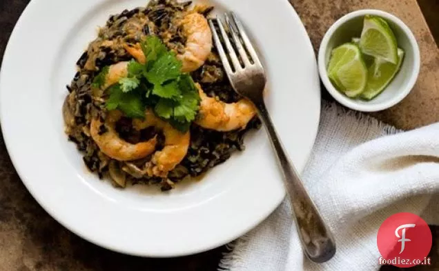 Cremoso gamberetti chipotle con funghi e riso selvatico