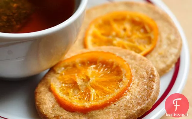 Biscotti a cinque spezie con arance candite