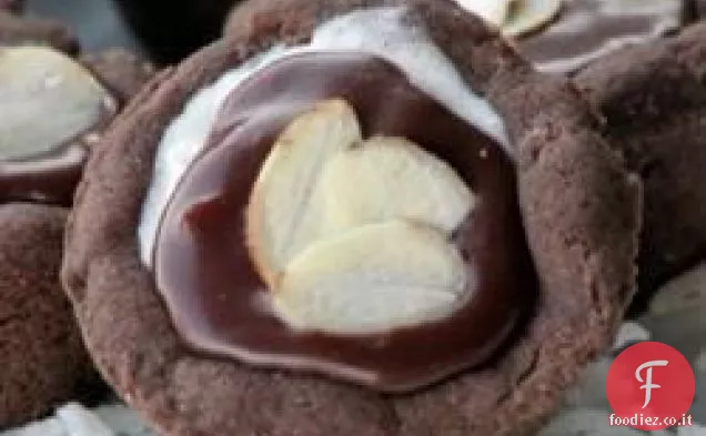 Tazze di cocco al cioccolato di mandorle