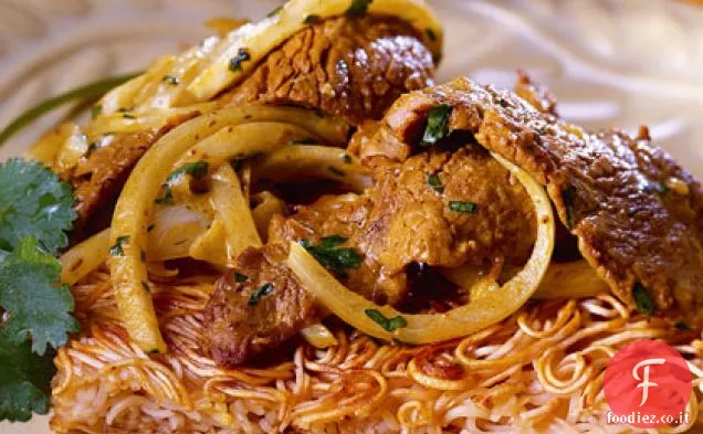 Noodle Torte con cocco-Manzo Stir-Fry