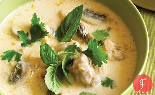 Zuppa di cocco di pollo tailandese (Tom Kha Gai)
