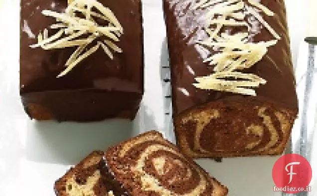 Torta al tubo di mirtillo al cioccolato