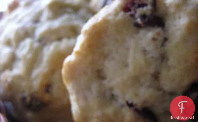 Focaccine al latticello e mirtilli rossi