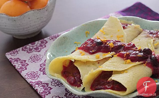 Crepes di farina di mais con salsa di mirtilli rossi mandarino