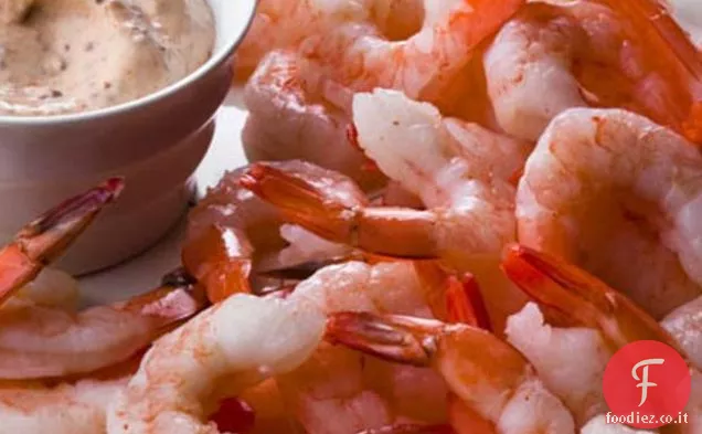 Gamberetti con salsa di immersione Remoulade