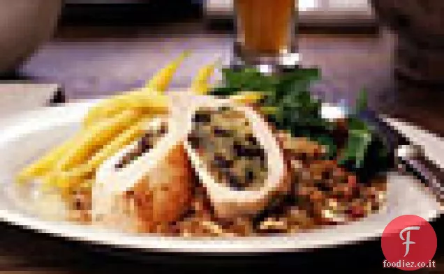 Petti di pollo ripieni di mela, ribes e cumino