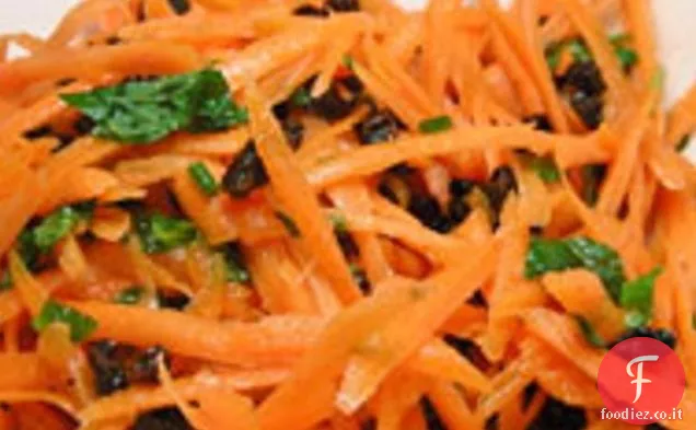 Cena stasera: insalata di carote alla menta con ribes