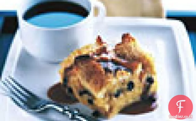 Budino di pane Bluewater con salsa al caramello