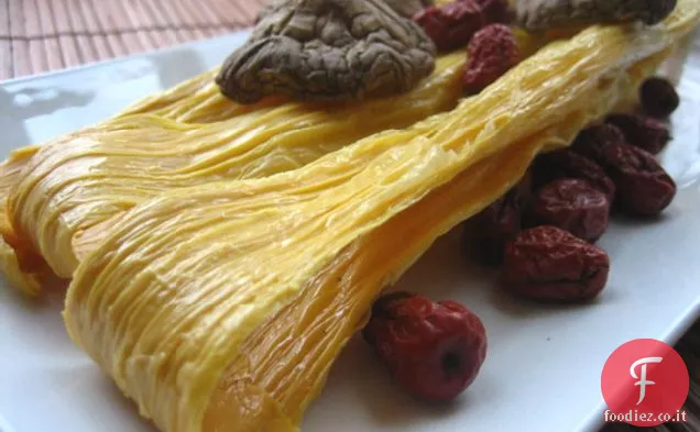 Bastoncini di cagliata di fagioli e costolette di maiale Ricetta della zuppa