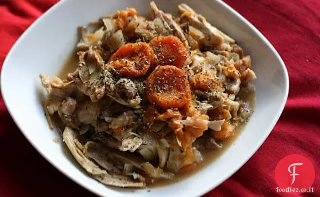 Pollo fornello lento con albicocche e date Ricetta
