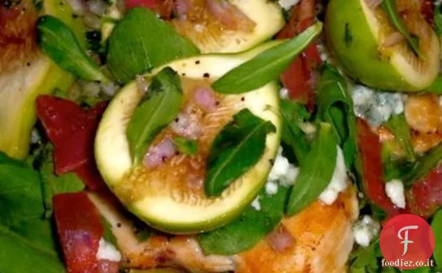 Paillard di pollo con insalata di fichi freschi e formaggio blu