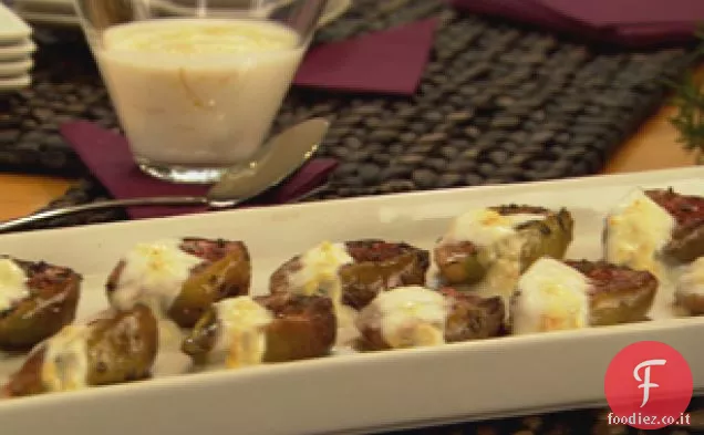 Fichi freschi alla griglia con salsa di yogurt al miele